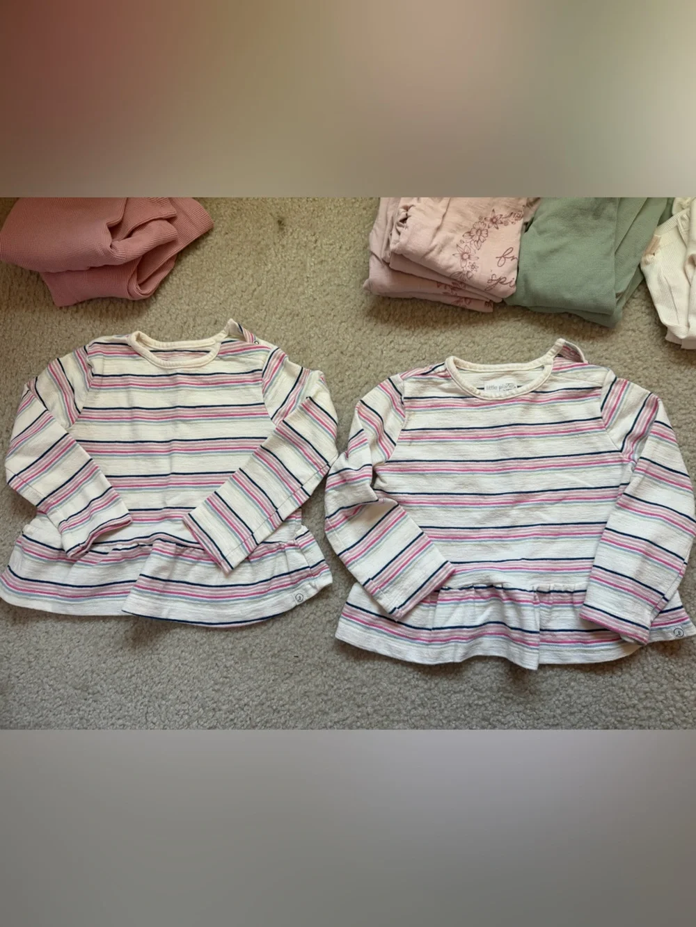 Lot of Girls Organic Little Planet Leggings and Tops 4T